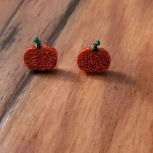 𝅺PUMPKIN stud earrings